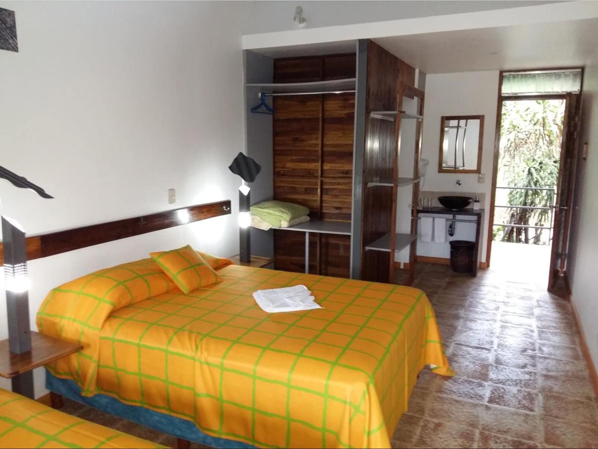 Celeste Mountain Lodge Bijagua Bagian luar foto