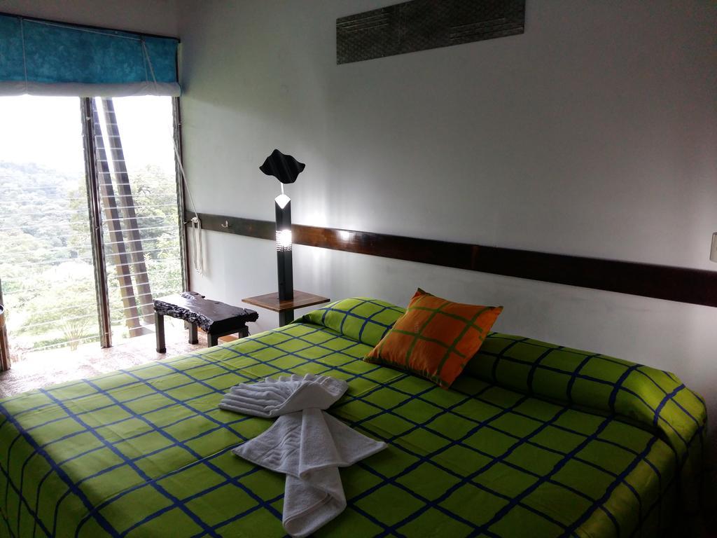 Celeste Mountain Lodge Bijagua Bagian luar foto