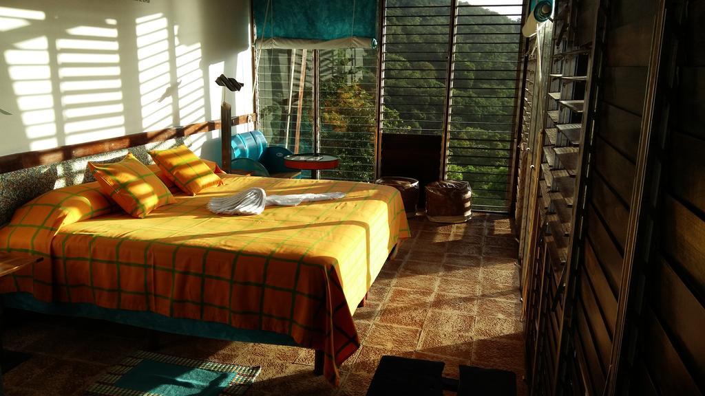 Celeste Mountain Lodge Bijagua Bagian luar foto